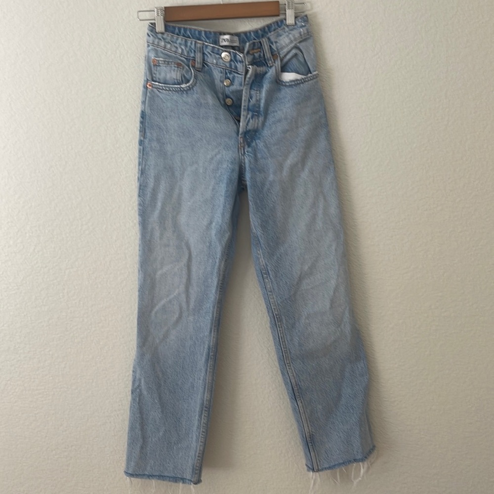 ZARA - Button Fly Lightly Distressed Jeans - Size 2